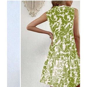 Green Leaf Print Sleeveless Dress